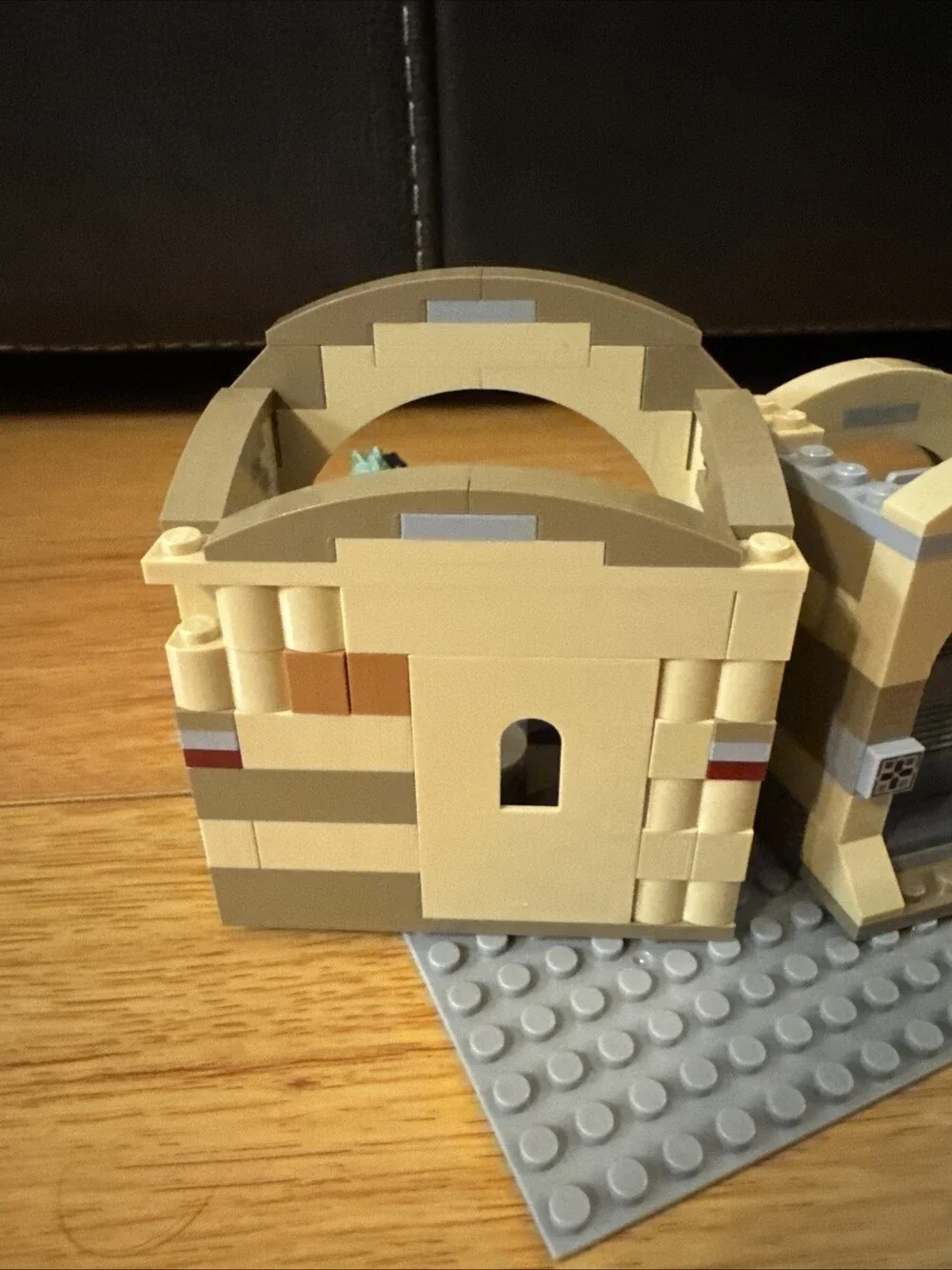 LEGO Star Wars Mos Eisley Cantina 75205 & Droid Escape Pod 75136 Han Solo Greedo